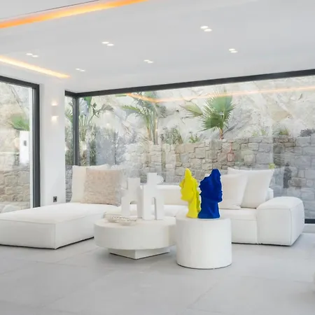 Villa Matrix *